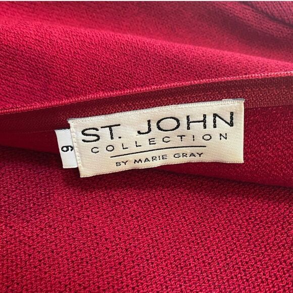 St. John Designer Red Knit Gold Hardware Details Elegant Evening Workwear Dress - Picture 6 of 8